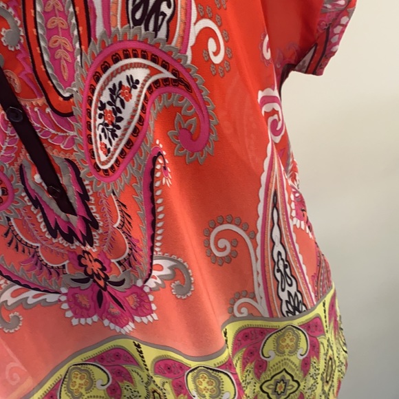 Multi Color Top - Picture 2 of 2